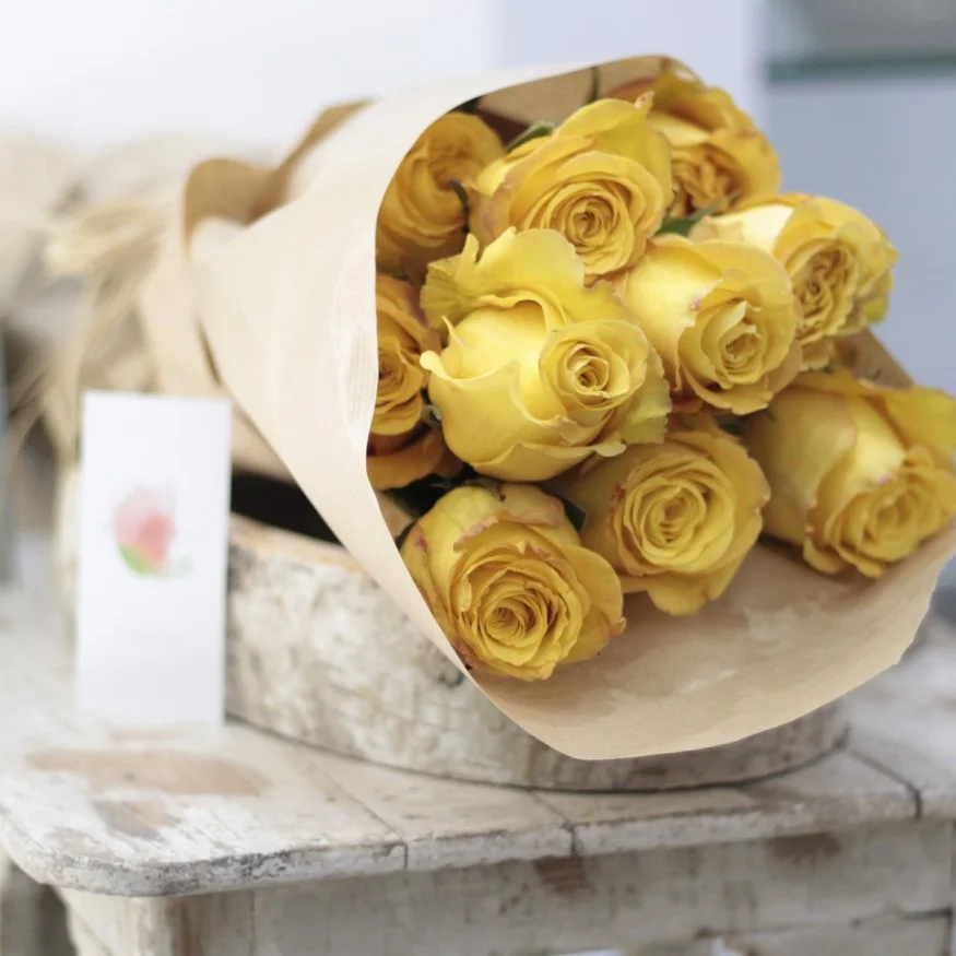 Rosas al Natural Ecobox Amarillas